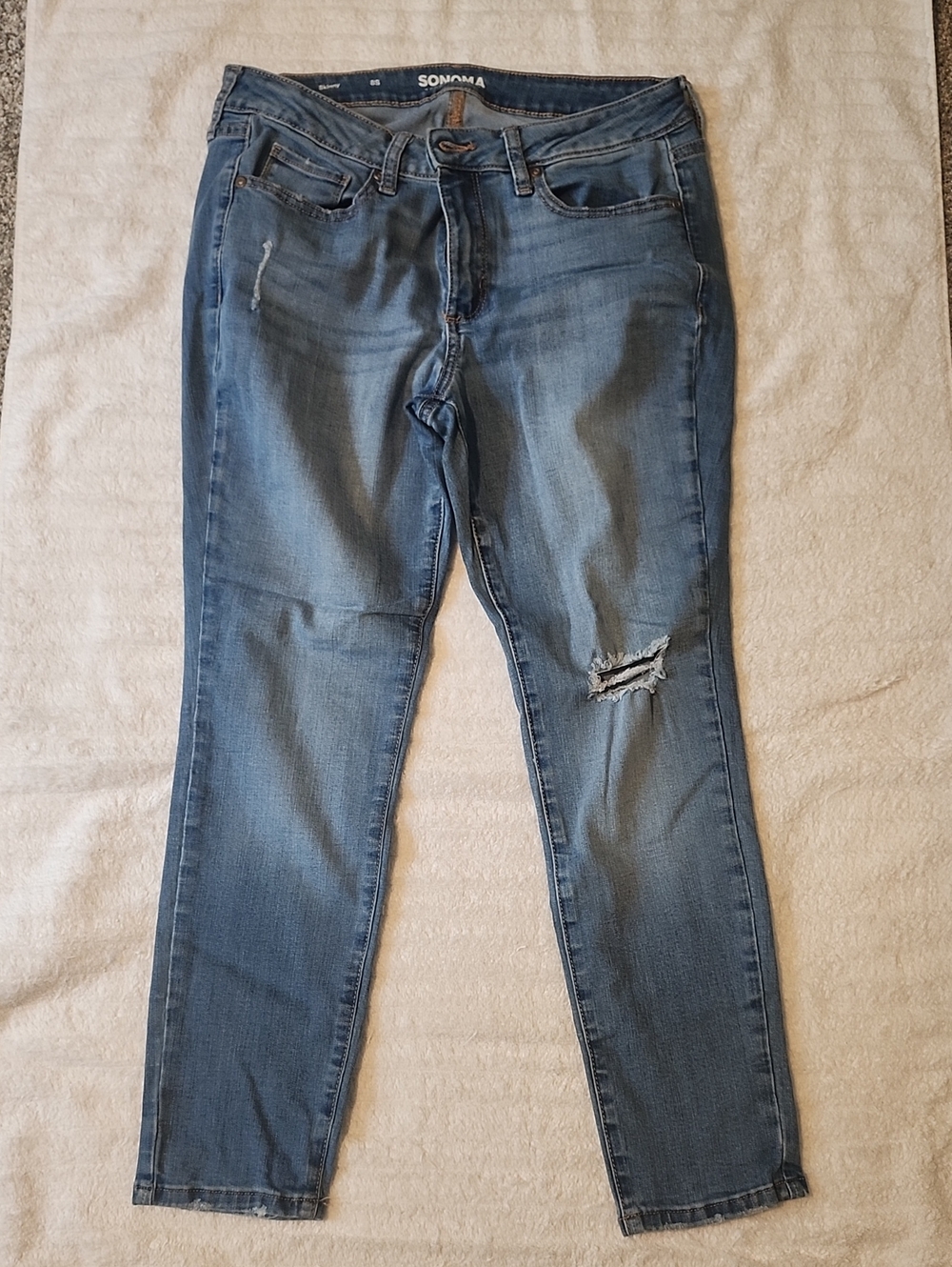 Sonoma Skinny Jeans in Medium Blue Wash with Distressed Knee